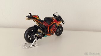 Modely MotoGP 1:18 Maisto - 5
