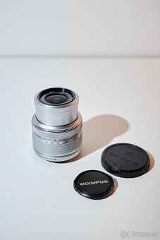 Olympus M.Zuiko 14-42/3.5-5.6 II R stříbrný - 5