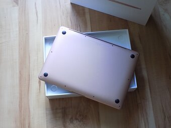Apple MacBook Air 13,3" (2020)/M1/8GB RAM/256GB/ZÁRUKA/TOP - 5