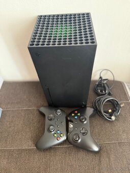 Prodám Xbox series X - 5
