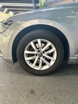 Volkswagen Passat B8 2022 2.0 TDI 110kW DSG - 5