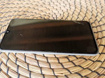 Samsung Galaxy A40 - na náhradní díly - 5