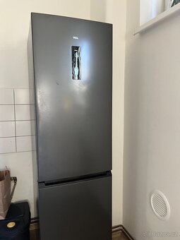 TCL lednice s mrazákem RP282BSE0 - 5