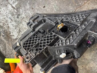 Superb 3 predni svetlo - 5