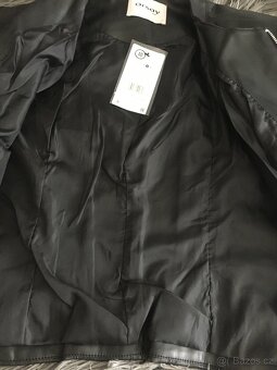 Koženková bunda zn.Orsay vel.L(40) - 5