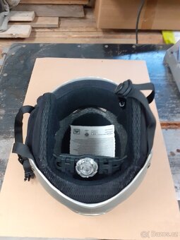 Dětská lyžařská helma (přilba) - 5