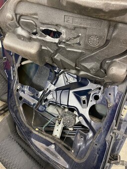 Zadní dveře BMW E46 - 5