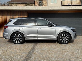 VOLKWAGEN TOUAREG 3.0TDI 210kW • RLINE • VZDUCH • MASÁŽE - 5