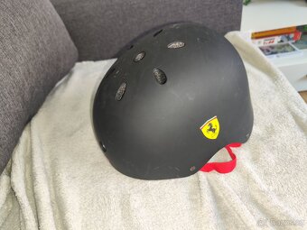 Ferrari Helma - 5