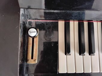 Pianino Ant. Petrof - 5