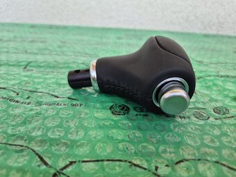 řadící páka kožená automat Kia Sportage 2011-2016 467203R300 - 5