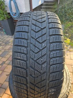 Zimní pneu Pirelli Winter Sottozero Serie III 245/45 R19 102 - 5