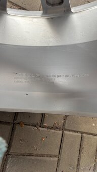 Tesla model X Alu kola r22 - 5