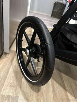 Prodám Thule Urban Glide 2 - 5