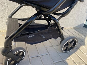 Cybex EEZY S2+ - 5