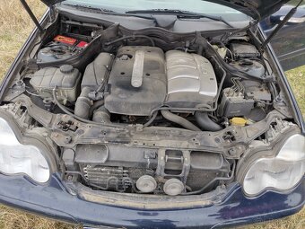 Mercedes-Benz C 200 CDI (203 K) 2003 2.1l 85Kw Kombi - 5