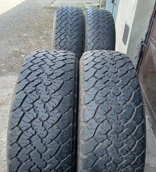 celoroční pneu 205/70 r15 - 5