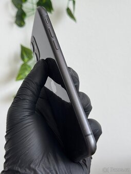 iPhone 11 64GB černý - záruka, DPH - 5