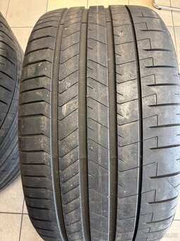 Letní pneu Pirelli P Zero 22" - 5