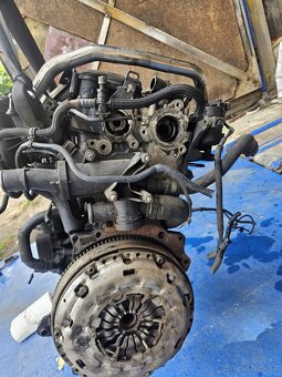 Motor Ford Mondeo 2.0 103 kW - 5