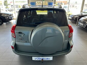 Toyota RAV4 2.0 VVT-i,4x4,AUTOMAT,TAŽNÉ,ČR - 5