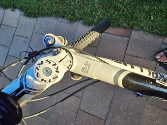 Prodám bílé dívčí kolo Kellys Scarpe 17,5 - 5