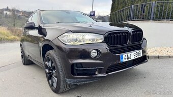đ BMW X5 40d xDrive â 2014 â â LuxusnĂ vĂ˝bava - 5