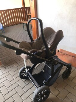 Kočárek + autosedačka - 5