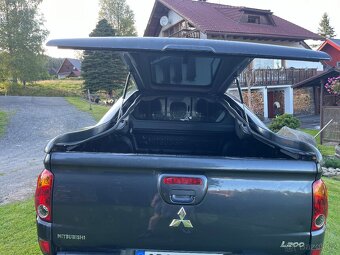 Prodám Hardtop na Mitshubishi L200 rv. Od 2013- - 5