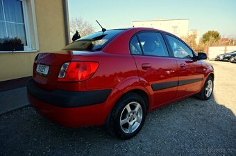 KIA RIO SEDAN 1,4 16V 71KW 2009 - 5