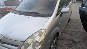 TOYOTA COROLLA VERSO 2.2 D-CAT 130 kw - 5
