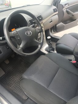 Avensis D-4D 2.0 93kW - 5