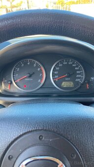 Mazda 2 - 5