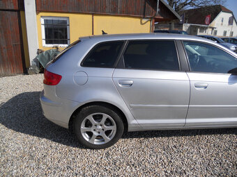Audi A3 1.6i 75Kw Sportback - 5