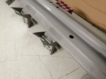 Práh Suzuki Samurai. - 5