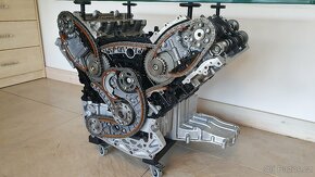 Konferenční Stolek z motoru Audi V6 - 5