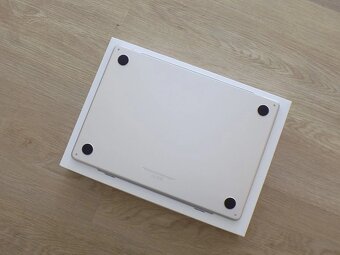 Apple MacBook Air 13,6" (2022)/M2/8GB RAM/256GB/CZ/ZÁRUKA - 5