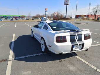 Ford Mustang GT 4.6 V8 - 5