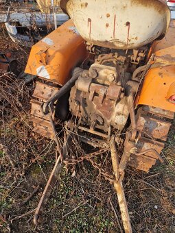 Prodam pásový traktor Zetor 2023 - 5