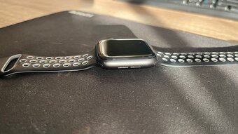 Apple watch se 44mm 32gb 1st gen - 5