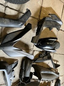 Yamaha X Max plasty - 5