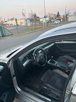 VW Passat 2016 - nadstandartní výbava - 5