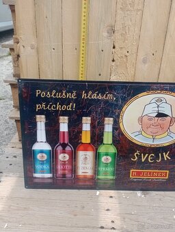 Cedule a výzdoba - 5