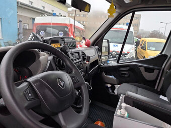 Renault Master 2,3 dci sanitní - 5