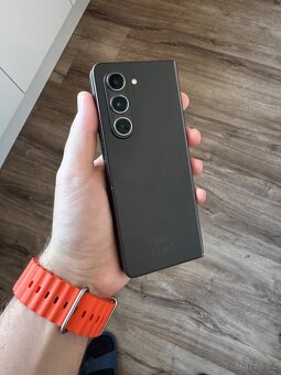 Samsung Galaxy Z Fold 5 - 5