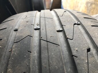 Letni pneu 235/55r17 - 5