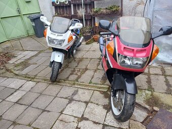 CBR 1000F + 1 na díly POUZE JAKO CELEK - 5