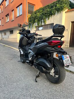 XMAX 125 / r.v. 07/2023 / odpočet DPH / 4.250 km - 5