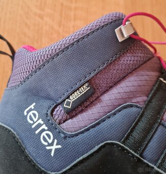 Kotníkové boty zn. Adidas vel.36,5 - 5
