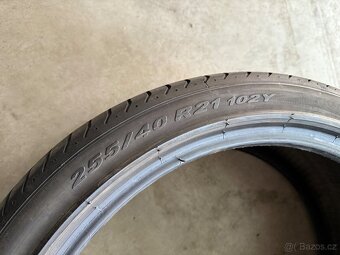 prodám letní pneumatiky 255/40/21 Pirelli dva kusy - 5
